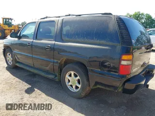 2003 GMC Yukon XL Denali with VIN 1GKFK66U43J248482, listed as a IAAI auction lot 42073907 with 286,896 mi miles. Bid and sale history available at carsss.com. Image 3.