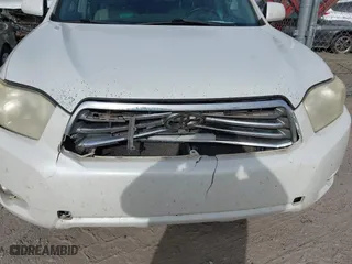 2008 Toyota Highlander Limited with VIN JTEES42A882102218, listed as a IAAI auction lot 41854197 with 283,853 mi miles. Bid and sale history available at carsss.com. Image 6.