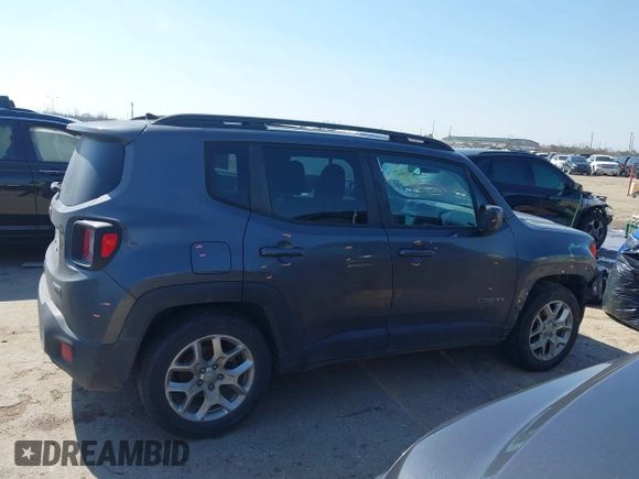 2018 Jeep Renegade Latitude with VIN ZACCJABB3JPH06633, listed as a IAAI auction lot 41590563 with 224,654 mi miles. Bid and sale history available at carsss.com. Image 13.