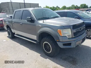 2011 Ford F-150 XL with VIN 1FTFW1EF1BKD89198, listed as a IAAI auction lot 42572726 with 256,198 mi miles and . Bid and sale history available at DreamBid. Image 1.
