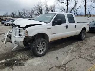 2005 Ford Super Duty F-250 XL with VIN 1FTSW21P05ED36546, listed as a Copart auction lot 86881084 with 318,498 mi miles and Salvage Title. Bid and sale history available at carsss.com. Image 1.