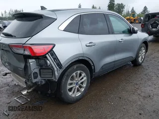 2021 Ford Escape SE Hybrid z VIN 1FMCU0BZ4MUA38497, wystawiony jako IAAI lot #42306761 z przebiegiem 20 555 mil mil oraz . Historia ofert i sprzedaży dostępna na DreamBid. Obrazek 4.