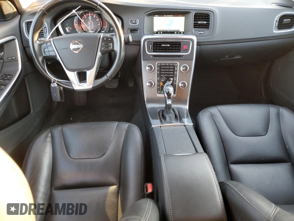 2015 Volvo S60 T5 Platinum with VIN YV1612TM1F1361171, listed as a Copart auction lot 36642793 with 58,929 mi miles. Bid and sale history available at carsss.com. Image 8.