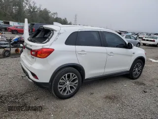 2018 Mitsubishi Outlander SE with VIN JA4AP3AWXJU024704, listed as a Copart auction lot 86322864 with 135,602 mi miles and Salvage title. Bid and sale history available at DreamBid. Image 3.