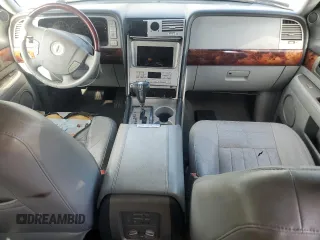 2005 Lincoln Navigator Luxury with VIN 5LMFU27545LJ15856, listed as a Copart auction lot 70311514 with 156,710 mi miles and Salvage Title. Bid and sale history available at carsss.com. Image 8.