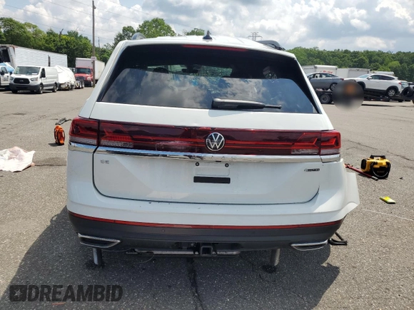 2025 Volkswagen Atlas SE with VIN 1V2HR2CA1SC555919, listed as a Copart auction lot 62876785 with 2,377 mi miles and Non repairable. Bid and sale history available at DreamBid. Image 7.