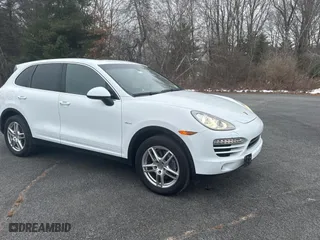 2014 Porsche Cayenne Diesel with VIN WP1AF2A27ELA82313, listed as a Copart auction lot 83882394 with NaN miles and Clean Title. Bid and sale history available at carsss.com. Image 1.