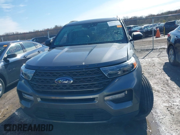 2021 Ford Explorer XLT with VIN 1FMSK8DH1MGA14273, listed as a IAAI auction lot 41934273 with 59,468 mi miles. Bid and sale history available at carsss.com. Image 12.