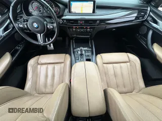 2016 BMW X5 M z VIN 5YMKT6C59G0R78539, wystawiony jako Copart lot #60563255 z przebiegiem 140 797 mil mil oraz Czysty tytuł • Clean title. Historia ofert i sprzedaży dostępna na DreamBid. Obrazek 9.