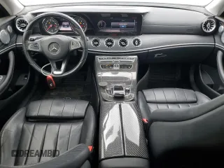 2018 Mercedes-Benz E 400 z VIN WDD1J6FB2JF022938, wystawiony jako Copart lot #54758505 z przebiegiem 55 392 mil mil oraz Szkoda całkowita • Salvage title. Historia ofert i sprzedaży dostępna na DreamBid. Obrazek 8.