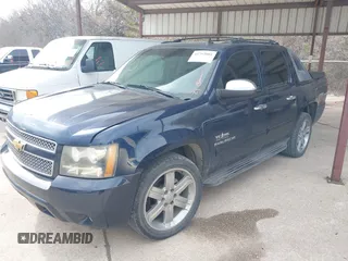 2012 Chevrolet Avalanche LT with VIN 3GNMCFE00CG274892, listed as a IAAI auction lot 41792001 with 169,920 mi miles. Bid and sale history available at carsss.com. Image 20.