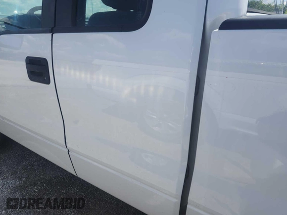 2014 Ford F-150 XL with VIN 1FTEX1EM0EFA60786, listed as a IAAI auction lot 42581419 with 236,847 mi miles and . Bid and sale history available at DreamBid. Image 11.
