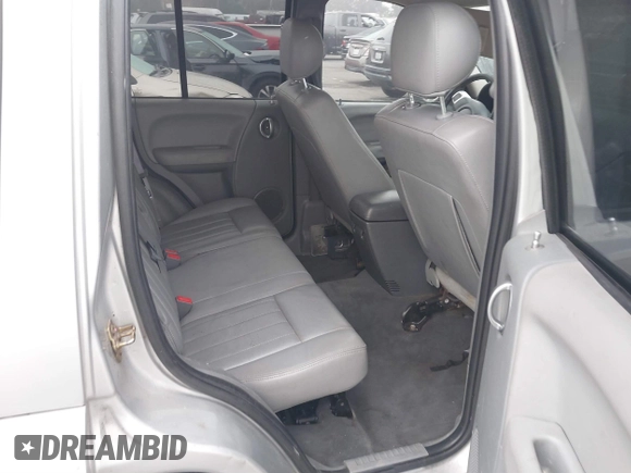 2005 Jeep Liberty Limited with VIN 1J4GK58KX5W704393, listed as a IAAI auction lot 41675508 with 188,403 mi miles. Bid and sale history available at carsss.com. Image 8.