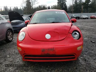 2004 Volkswagen New Beetle Coupe GL with VIN 3VWBK31C04M406423, listed as a Copart auction lot 86382394 with 143,212 mi miles and Salvage Title. Bid and sale history available at carsss.com. Image 5.