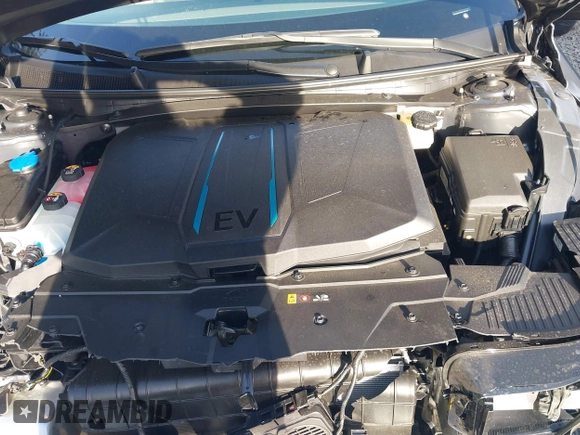 2024 Hyundai Ioniq 5 SE z VIN KM8KMDDF5RU253755, wystawiony jako IAAI lot #41356002 z przebiegiem 3 997 mil mil oraz . Historia ofert i sprzedaży dostępna na DreamBid. Obrazek 10.