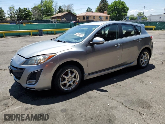 2010 Mazda 3 S Sport z VIN JM1BL1H54A1184750, wystawiony jako Copart lot #60268825 z przebiegiem 120 848 mil mil oraz Czysty tytuł • Clean title. Historia ofert i sprzedaży dostępna na DreamBid. Obrazek 1.