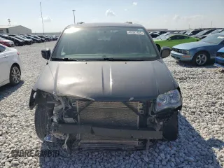 2018 Dodge Grand Caravan SXT with VIN 2C4RDGCG5JR204989, listed as a Copart auction lot 46361405 with 178,485 mi miles and Salvage Title. Bid and sale history available at DreamBid. Image 5.
