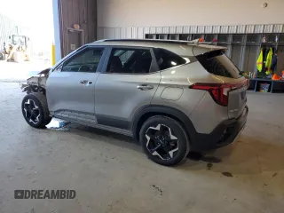 2024 Kia Seltos EX z VIN KNDERCAA4R7661040, wystawiony jako Copart lot #49389835 z przebiegiem 8 373 mil mil oraz Szkoda całkowita • Salvage title. Historia ofert i sprzedaży dostępna na DreamBid. Obrazek 2.