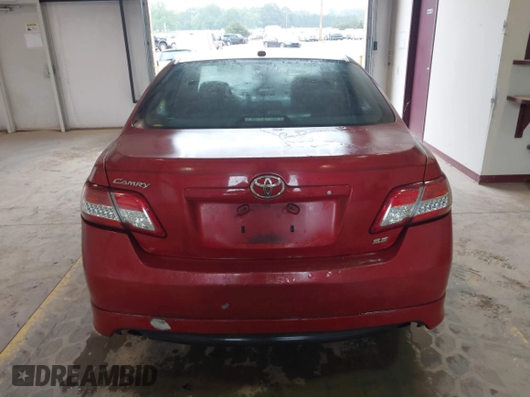 2011 Toyota Camry LE z VIN 4T1BF3EK6BU129712, wystawiony jako IAAI lot #42236451 z przebiegiem 205 126 mil mil oraz . Historia ofert i sprzedaży dostępna na DreamBid. Obrazek 15.