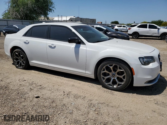 2018 Chrysler 300 Touring z VIN 2C3CCAAG4JH302012, wystawiony jako Copart lot #52806985 z przebiegiem 73 335 mil mil oraz Szkoda całkowita • Salvage title. Historia ofert i sprzedaży dostępna na DreamBid. Obrazek 4.