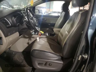 2016 Kia Sedona with VIN KNDMB5C14G6217085, listed as a Copart auction lot 51988285 with 110,939 mi miles and Salvage Title. Bid and sale history available at DreamBid. Image 7.