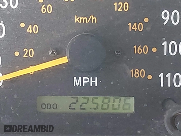 2004 Toyota Tundra SR5 with VIN 5TBDT44134S442463, listed as a IAAI auction lot 42058891 with 225,806 mi miles and . Bid and sale history available at DreamBid. Image 15.