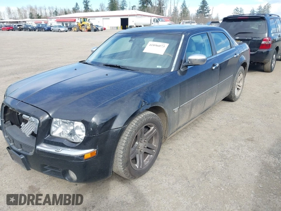 2006 Chrysler 300 C with VIN 2C3LA63H06H537426, listed as a IAAI auction lot 41896073 with 282,028 mi miles and . Bid and sale history available at carsss.com. Image 2.