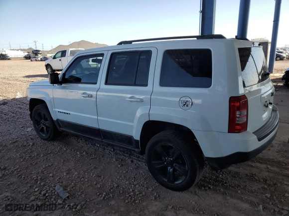 2015 Jeep Patriot Altitude Edition with VIN 1C4NJPBA1FD247255, listed as a Copart auction lot 47725205 with 165,804 mi miles and Salvage Title. Bid and sale history available at carsss.com. Image 2.