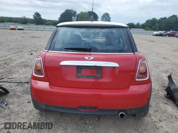 2009 MINI Hardtop z VIN WMWMF33569TW79600, wystawiony jako Copart lot #58392825 z przebiegiem 121 371 mil mil oraz Czysty tytuł • Clean title. Historia ofert i sprzedaży dostępna na DreamBid. Obrazek 6.