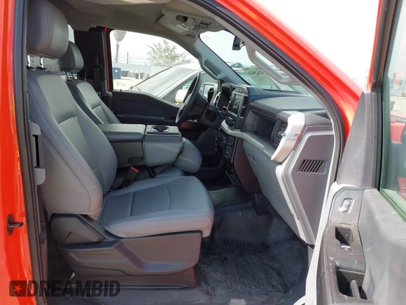 2023 Ford F-150 XL z VIN 1FTEX1CP5PKF09046, wystawiony jako IAAI lot #42628426 z przebiegiem 35 666 mil mil oraz . Historia ofert i sprzedaży dostępna na DreamBid. Obrazek 5.
