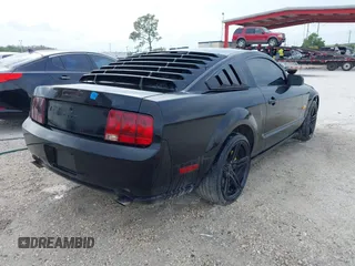 2007 Ford Mustang GT Deluxe with VIN 1ZVFT82HX75212885, listed as a IAAI auction lot 41451483 with 158,566 mi miles. Bid and sale history available at carsss.com. Image 4.