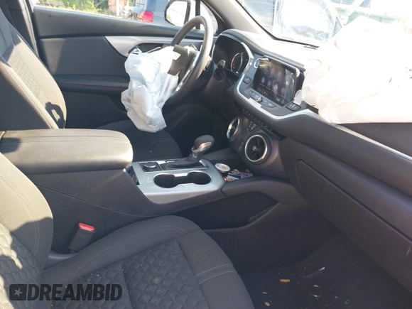 2021 Chevrolet Blazer LT z VIN 3GNKBCR4XMS584620, wystawiony jako IAAI lot #39878731 z przebiegiem 20 731 mil mil oraz . Historia ofert i sprzedaży dostępna na DreamBid. Obrazek 5.