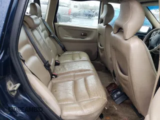 1998 Volvo V70 XC with VIN YV1LZ564XW2455598, listed as a Copart auction lot 43602145 with 200,567 mi miles and Salvage Title. Bid and sale history available at carsss.com. Image 10.