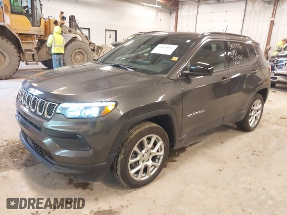 2023 Jeep Compass Latitude Lux с VIN 3C4NJDFN7PT501476, выставлен на аукционе IAAI как лот 41855064 с пробегом 13 881 миль миль и . История ставок и продаж доступна на DreamBid. Изображение 17.
