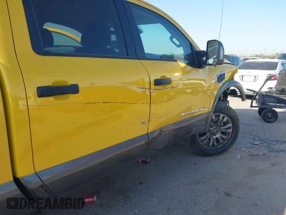 2016 Nissan Titan SL z VIN 1N6BA1F48GN500066, wystawiony jako IAAI lot #41857911 z przebiegiem 133 303 mil mil oraz . Historia ofert i sprzedaży dostępna na DreamBid. Obrazek 6.