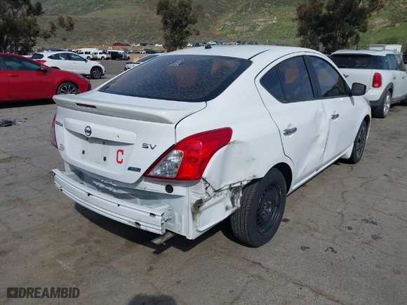 2015 Nissan Versa S Plus with VIN 3N1CN7AP6FL844450, listed as a IAAI auction lot 41916173 with 68,417 mi miles. Bid and sale history available at carsss.com. Image 4.