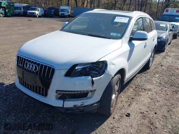 2013 Audi Q7 Premium Plus z VIN WA1LGAFE7DD000118, wystawiony jako IAAI lot #42061733 z przebiegiem 126 673 mil mil oraz . Historia ofert i sprzedaży dostępna na DreamBid. Obrazek 6.