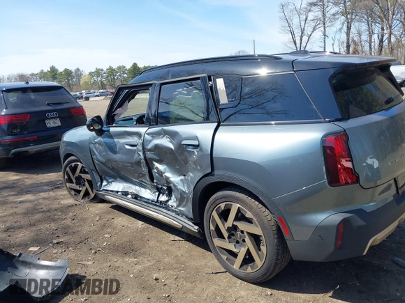 2025 MINI Countryman z VIN WMZ23GA02S7P85607, wystawiony jako IAAI lot #41982065 z przebiegiem 5269 mil mil oraz . Historia ofert i sprzedaży dostępna na DreamBid. Obrazek 13.
