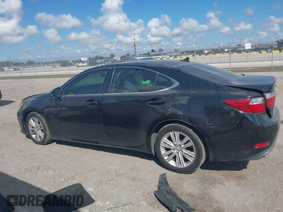 2014 Lexus ES 330 with VIN JTHBK1GG2E2147720, listed as a IAAI auction lot 41543952 with 110,580 mi miles and . Bid and sale history available at carsss.com. Image 14.