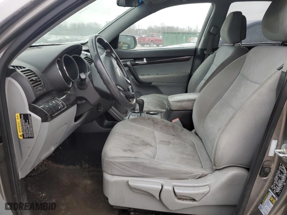 2011 Kia Sorento LX with VIN 5XYKT3A18BG006439, listed as a Copart auction lot 87357904 with 179,266 mi miles and Clean Title. Bid and sale history available at carsss.com. Image 7.