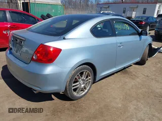 2005 Scion tC z VIN JTKDE177550057676, wystawiony jako IAAI lot #41883875 z przebiegiem 133 014 mil mil oraz . Historia ofert i sprzedaży dostępna na DreamBid. Obrazek 4.