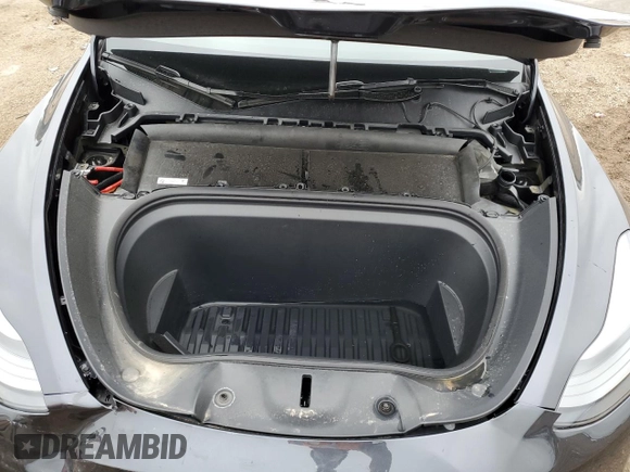2024 Tesla Model Y Long Range с VIN 7SAYGDEE3RF994655, выставлен на аукционе Copart как лот 54923465 с пробегом 13 396 миль миль и Списание • Salvage title. История ставок и продаж доступна на DreamBid. Изображение 11.