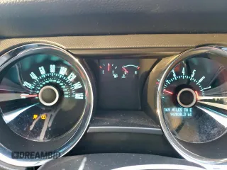 2013 Ford Mustang V6 with VIN 1ZVBP8AM1D5256853, listed as a Copart auction lot 65688035 with 142,838 mi miles and Clean title. Bid and sale history available at DreamBid. Image 9.