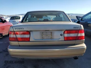 1995 Volvo 960 z VIN YV1KS9610S1074212, wystawiony jako Copart lot #42237655 z przebiegiem 102 627 mil mil oraz Tytuł czysty. Historia ofert i sprzedaży dostępna na DreamBid. Obrazek 6.