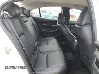 2022 Mazda 3 Select z VIN JM1BPABL1N1501157, wystawiony jako Copart lot #54688555 z przebiegiem 13 076 mil mil oraz Nie do naprawy • Non repairable. Historia ofert i sprzedaży dostępna na DreamBid. Obrazek 10.