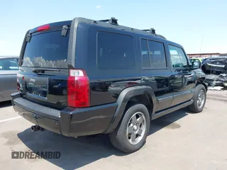 2006 Jeep Commander with VIN 1J8HG48K86C145055, listed as a IAAI auction lot 42416164 with 201,151 mi miles and . Bid and sale history available at DreamBid. Image 4.