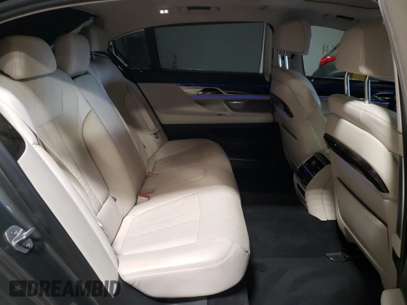 2018 BMW 7 Series 740i xDrive with VIN WBA7E4C5XJGV24275, listed as a Copart auction lot 48987063 with 48,864 mi miles. Bid and sale history available at carsss.com. Image 10.