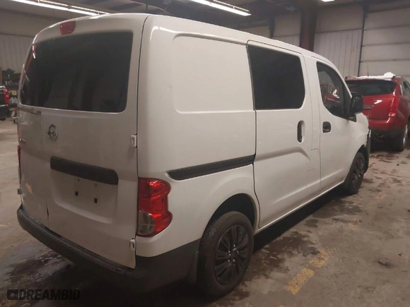 2018 Nissan NV200 Compact Cargo S with VIN 3N6CM0KN9JK705008, listed as a IAAI auction lot 41482004 with 69,232 mi miles. Bid and sale history available at carsss.com. Image 4.