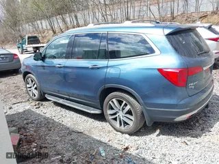 2017 Honda Pilot Touring with VIN 5FNYF6H93HB017623, listed as a IAAI auction lot 41996650 with 97,946 mi miles. Bid and sale history available at carsss.com. Image 14.