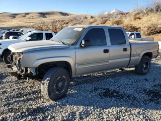 2003 Chevrolet Silverado 1500HD LS with VIN 1GCGK13U43F226914, listed as a Copart auction lot 88560835 with 299,803 mi miles and Salvage Title. Bid and sale history available at DreamBid. Image 1.